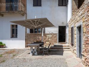 Apartment Il Borghetto-2 by Interhome