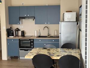 Studio balcon, calme, proche mer