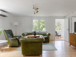 Holiday Home Skogstorp Ledja by Interhome