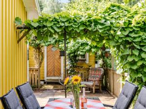 Chalet Kvarnfallet 40 by Interhome