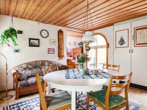 Chalet Kvarnfallet 40 by Interhome