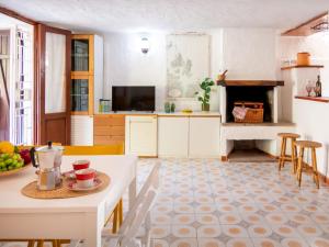 Apartment La tavernetta di Tata by Interhome