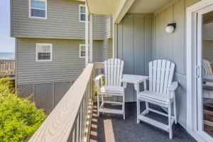 Beachfront Oasis with Pool Access in Surfside Beach!