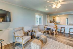 Beachfront Oasis with Pool Access in Surfside Beach!