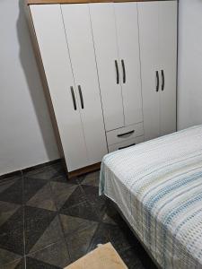 Apartamento completo próximo ao Shopping Pantanal