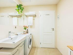 Apartment Washington-1 by Interhome