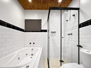 Quarto - Centro comercial - WiFi - Frigobar