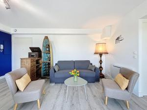 Apartment Les Roches by Interhome