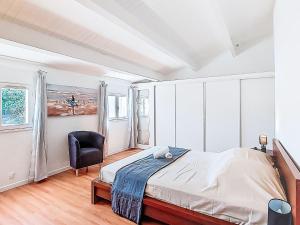 Holiday Home Les Cariatides 4 by Interhome