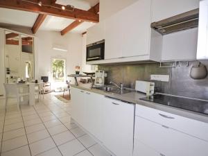 Maisons de vacances Holiday Home La Garrigue by Interhome : photos des chambres