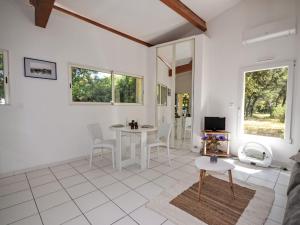Maisons de vacances Holiday Home La Garrigue by Interhome : photos des chambres