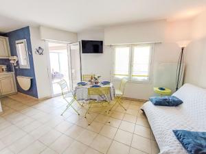 Appartements Apartment Royal Marine-7 by Interhome : photos des chambres