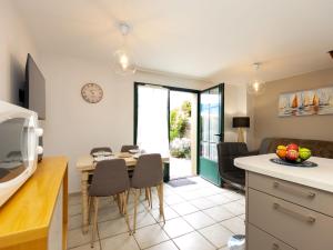 Maisons de vacances Holiday Home Le corsaire by Interhome : photos des chambres