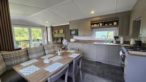 Bowness Retreats FallBarrow Park