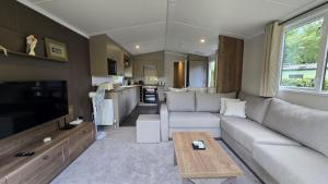 Bowness Retreats FallBarrow Park