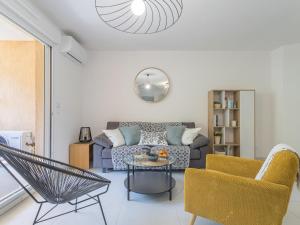 Apartment 151 Bay Street-2 by Interhome