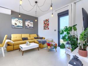 Holiday Home Villa Luna by Interhome
