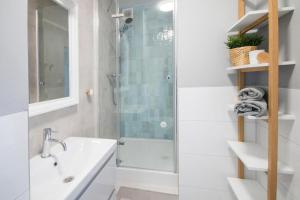 Сhic Apartments -City Center - 3 Bedrooms Apartment - Ogrodowa