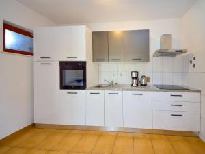 Apartment Domenica by Interhome