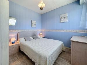 Apartment Le Sextant by Interhome