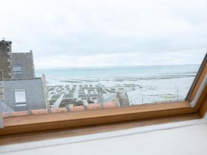 Apartment Quai Thomas by Interhome