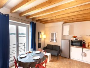 Appartements Apartment Quai Thomas by Interhome : photos des chambres