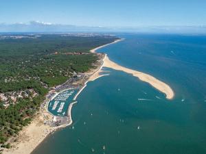 Maisons de vacances Holiday Home Maison du bois by Interhome : photos des chambres