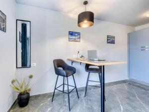 Apartment Perla 1-1 by Interhome