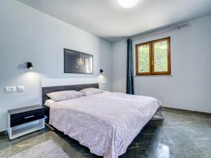 Apartment Perla 1-1 by Interhome