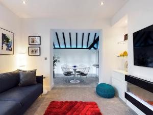 No 3 at Upton Cross House, Chester