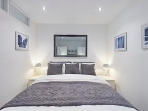 No 3 at Upton Cross House, Chester