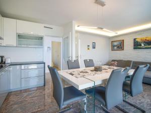 Apartment Mladen by Interhome