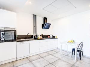 Maisons de vacances Holiday Home La Grange by Interhome : photos des chambres