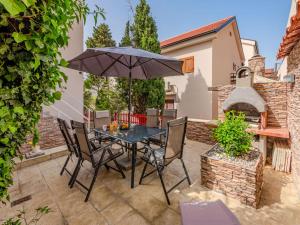 Apartment Sofija-2 by Interhome