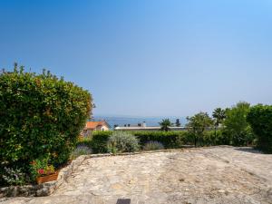 Apartment Perla 2 by Interhome