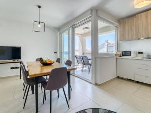 Apartment Dita-3 by Interhome