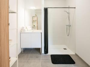 Maisons de vacances Holiday Home Laval by Interhome : photos des chambres