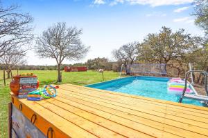 Secluded Hill Country Oasis