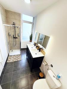 Maisons de vacances Maison Charmante - Pro & Famille - Tout Confort - 5 Chambres : photos des chambres