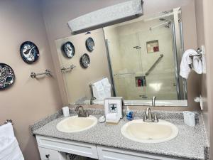 luxury ocean dock pool villa