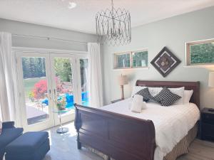 luxury ocean dock pool villa