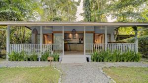 SIREN SANCTUARY Resort