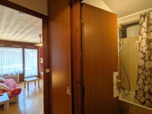 Appartements Studio au Centre de La Clusaz - Balcon, Garage, Proche Pistes et Commerces - FR-1-459-67 : photos des chambres