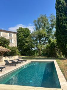 Maisons de vacances Maison 8 couchages piscine privee : photos des chambres
