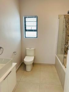 GARE Coastal Holiday Home PE