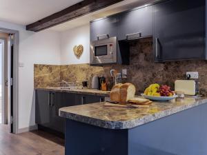 1 Bed in Tintagel 36928