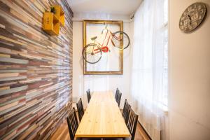 Very Central apartment- 2 Bedrooms and 2 Bathrooms