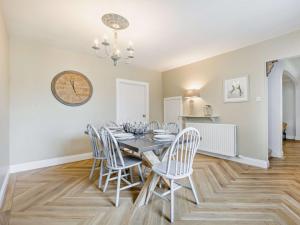 3 Bed in Glenclova 75284