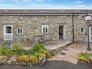 2 bed property in Bala North Wales 87274