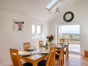 4 Bed in Llandysul 66640